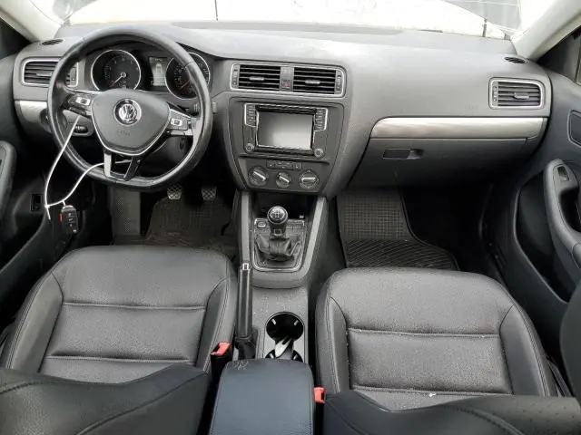 2017 VOLKSWAGEN JETTA SE  