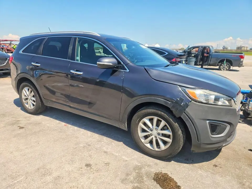 2017 KIA SORENTO LX V6  