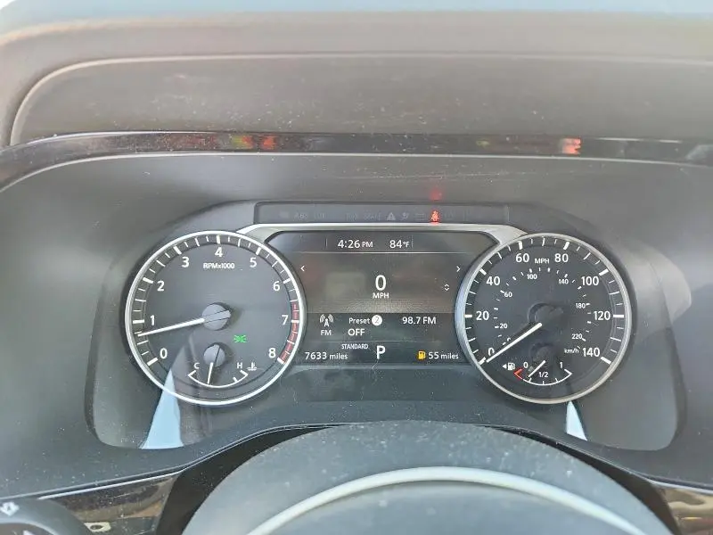 2025 NISSAN PATHFINDER SV  