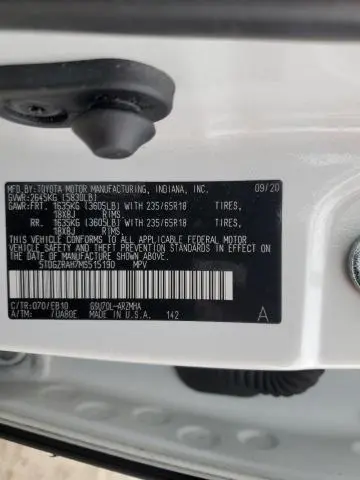 2021 TOYOTA HIGHLANDER XLE  