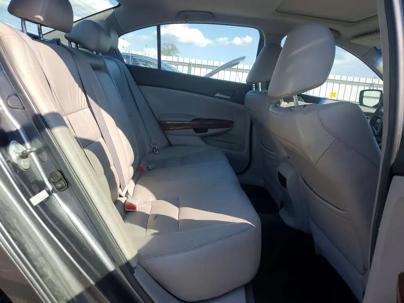 2011 HONDA ACCORD EXL  