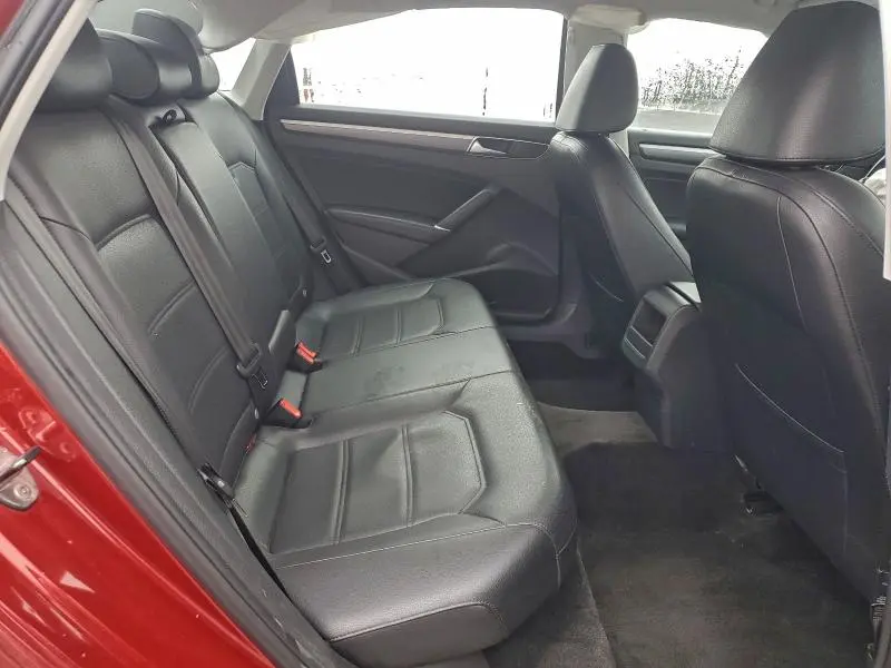 2016 VOLKSWAGEN PASSAT S  