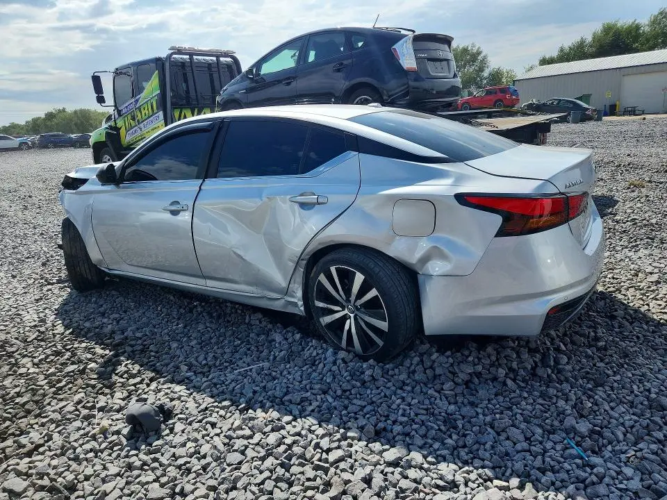2020 NISSAN ALTIMA SR  