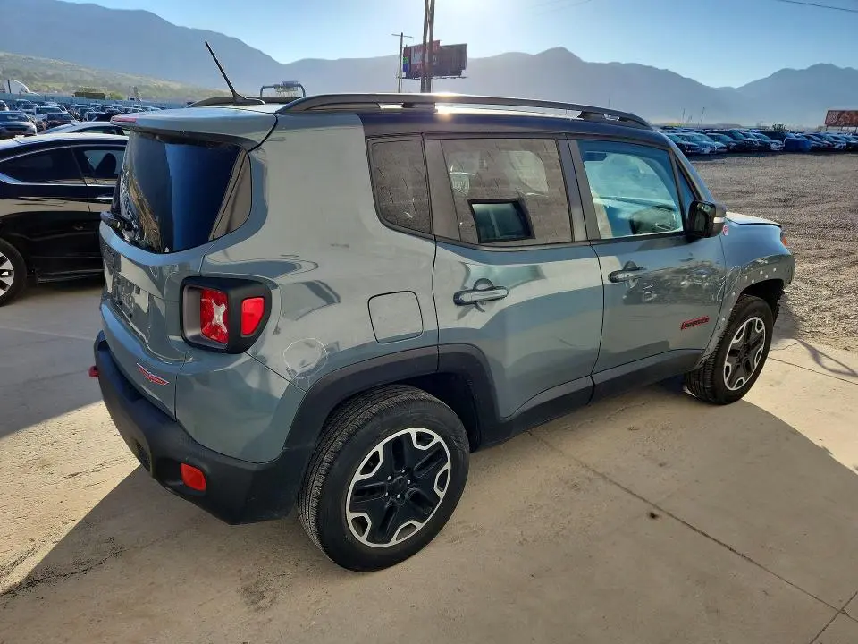 2017 JEEP RENEGADE TRAILHAWK  