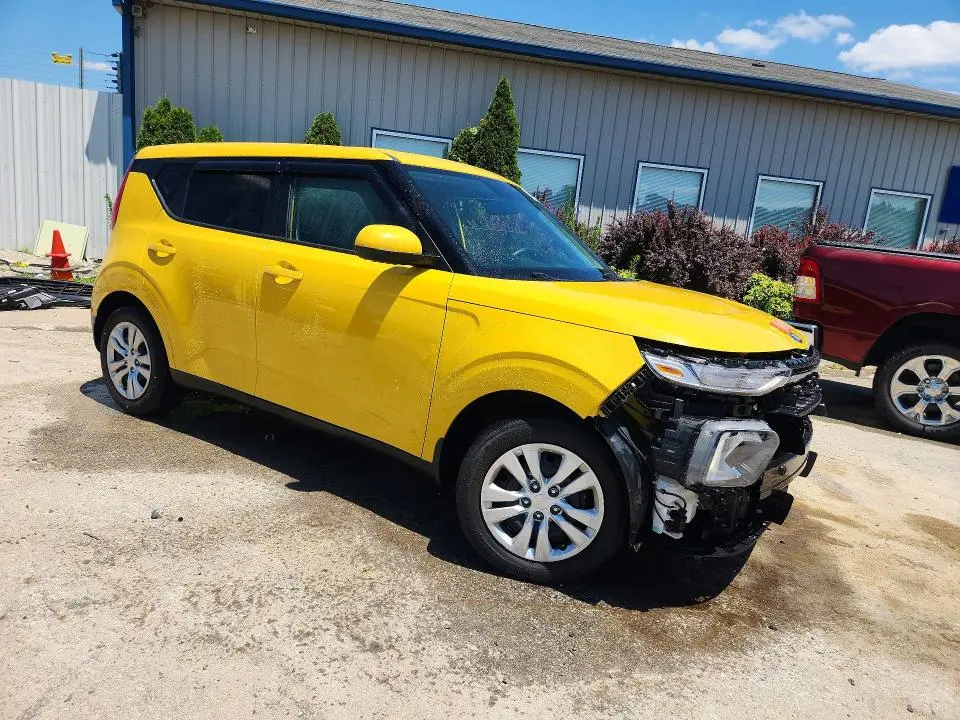 2020 KIA SOUL LX  