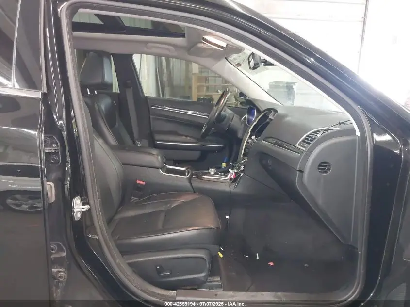 2017 CHRYSLER 300 300C