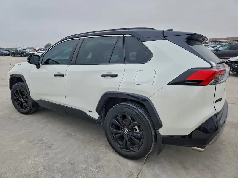 2022 TOYOTA RAV4 XSE  