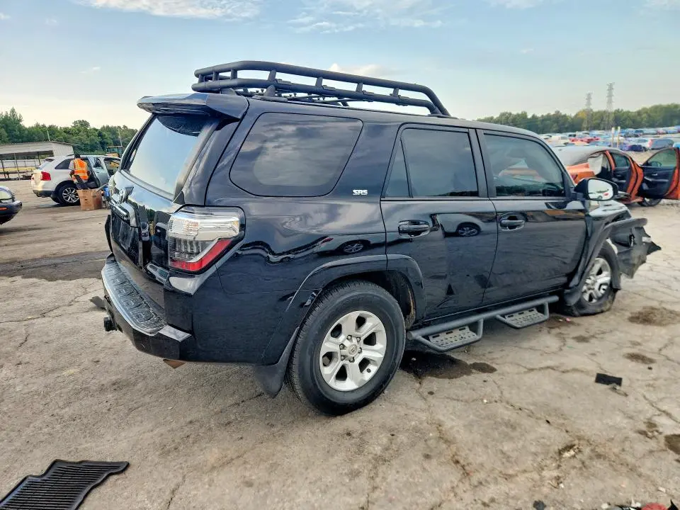 2020 TOYOTA 4RUNNER SR5  