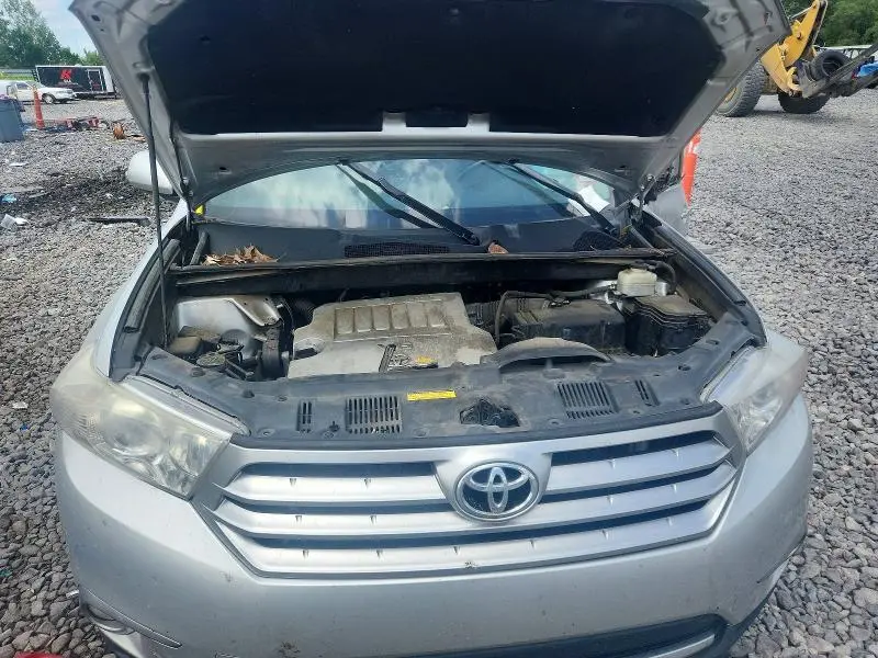 2011 TOYOTA HIGHLANDER LIMITED  