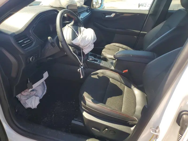 2025 FORD ESCAPE ST LINE  