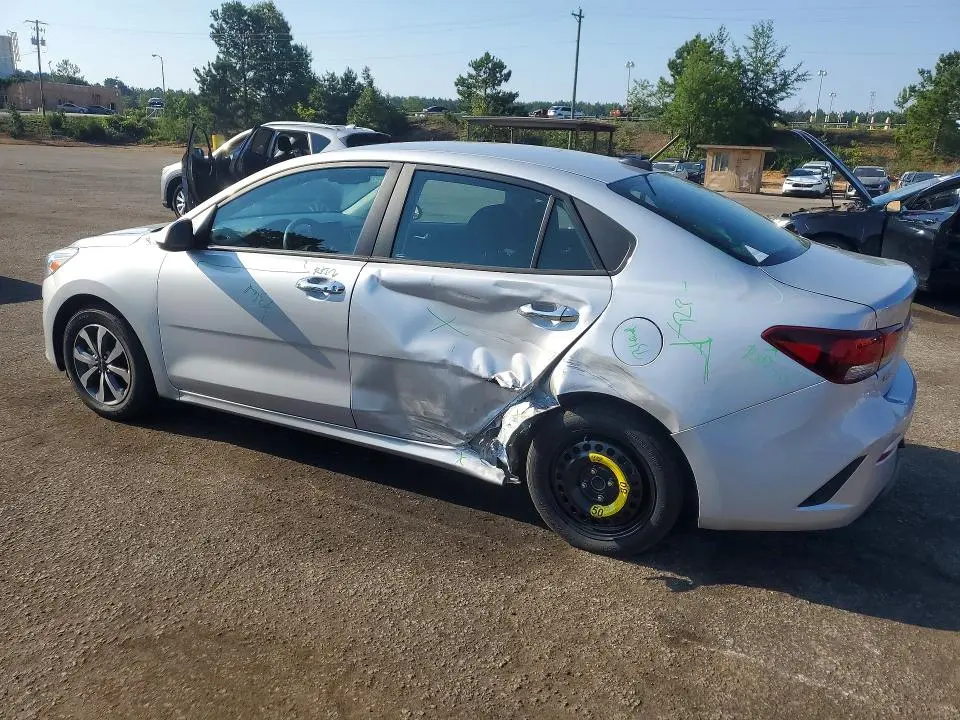 2022 KIA RIO S  