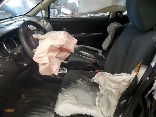 2010 NISSAN VERSA S