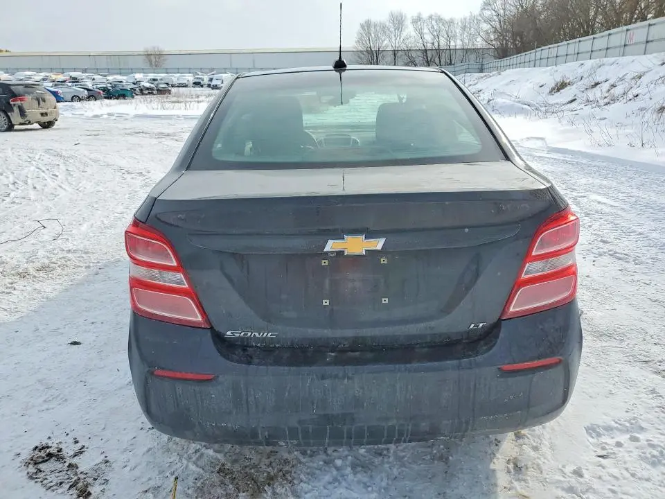 2020 CHEVROLET SONIC LT  