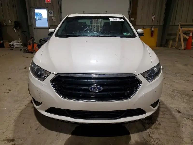 2016 FORD TAURUS SEL  