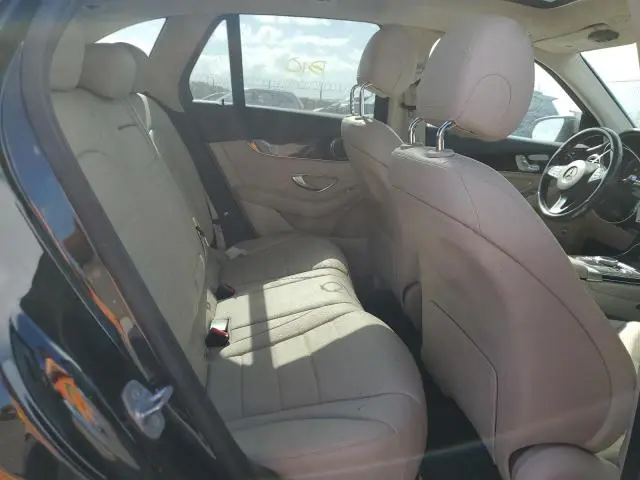 2017 MERCEDES-BENZ GLC 300  