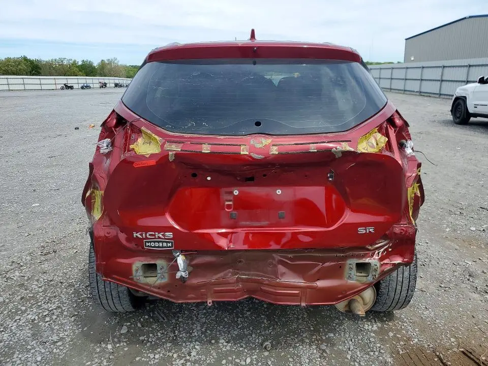 2021 NISSAN KICKS SR  
