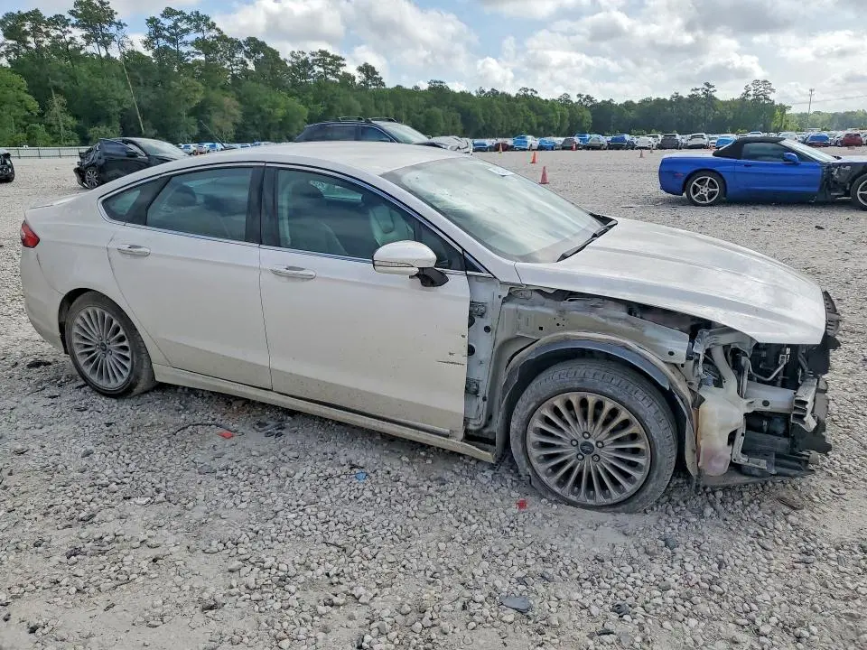 2016 FORD FUSION TITANIUM  