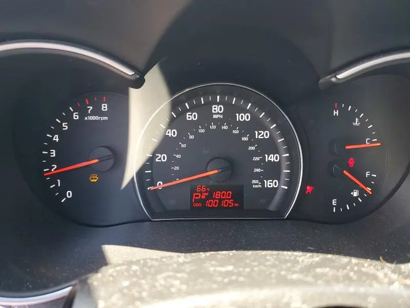 2015 KIA SORENTO LX  