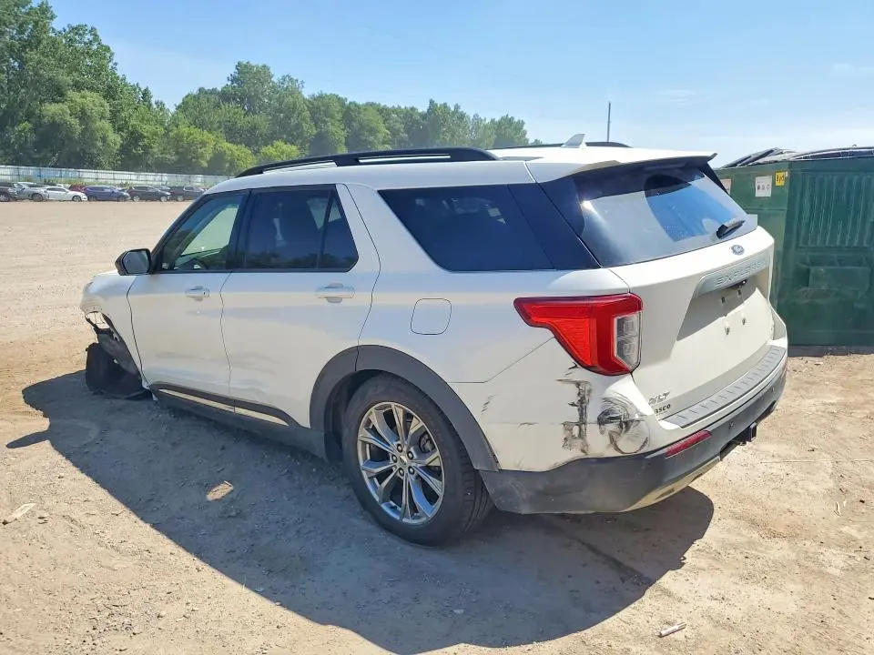 2023 FORD EXPLORER XLT  
