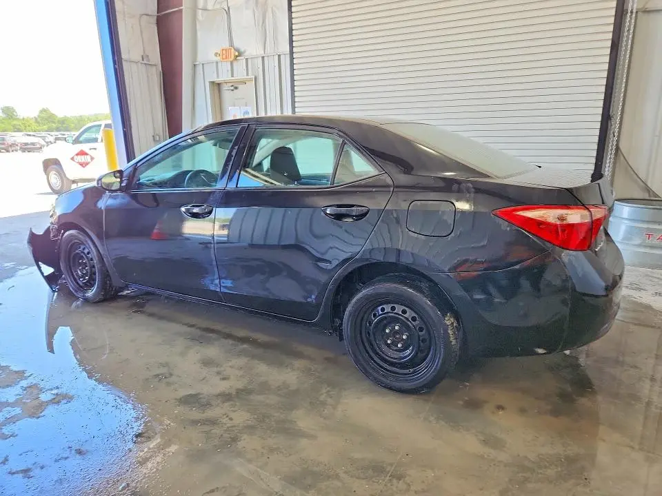2018 TOYOTA COROLLA LE  