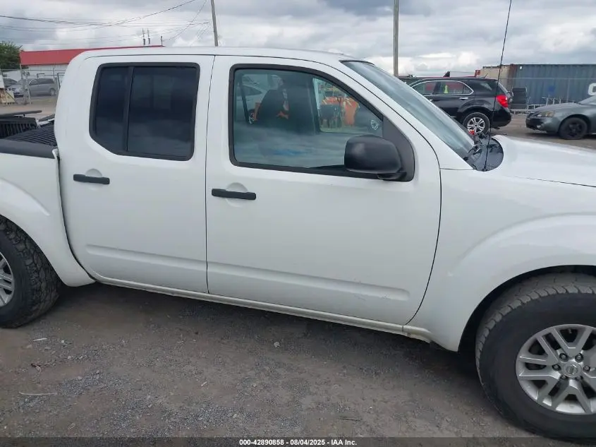 2016 NISSAN FRONTIER SV