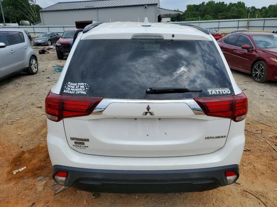 2019 MITSUBISHI OUTLANDER SE  