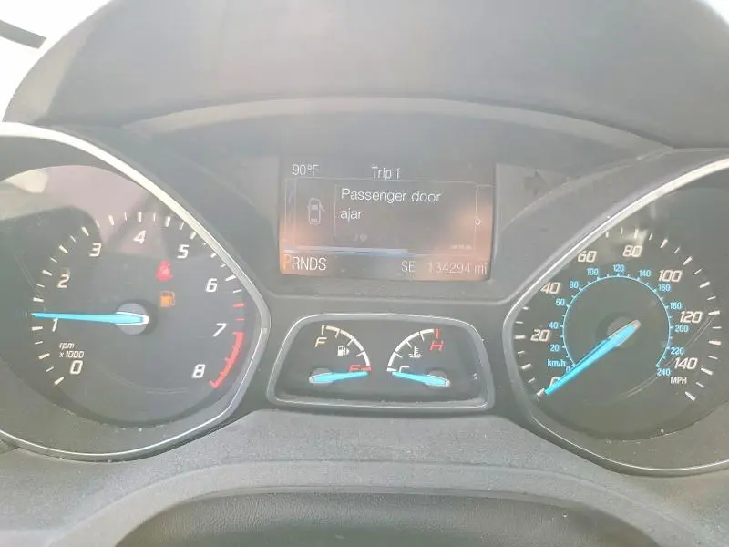 2015 FORD ESCAPE SE  