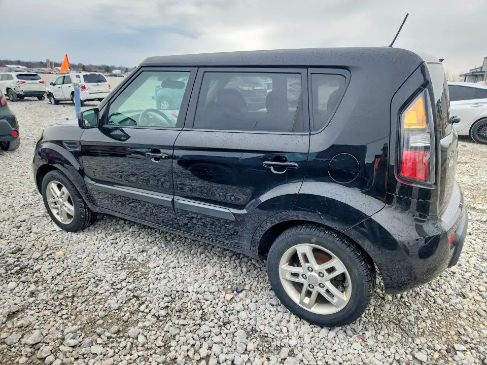2011 KIA SOUL +  
