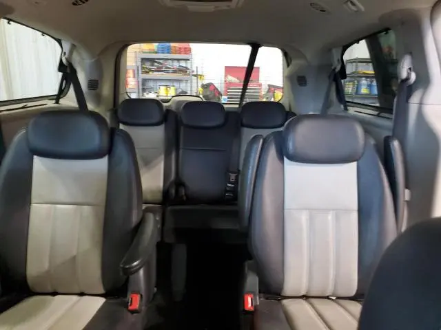 2010 CHRYSLER TOWN & COUNTRY TOURING PLUS  