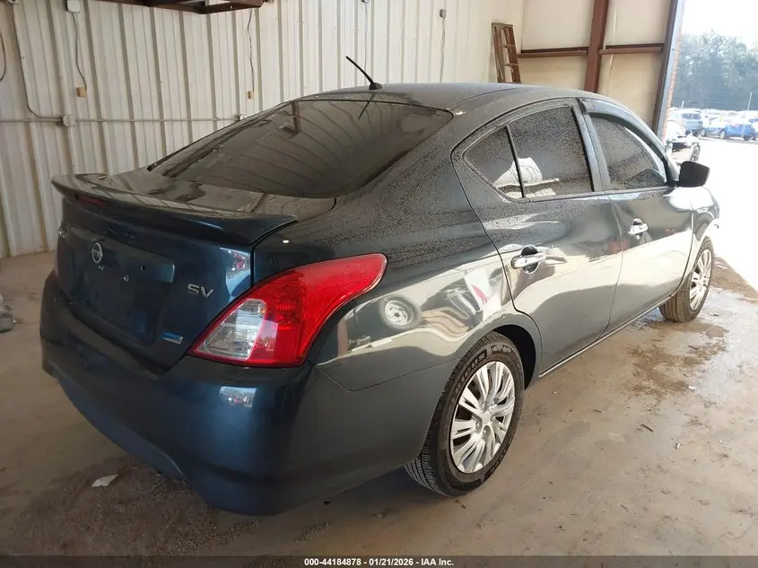 2015 NISSAN VERSA 1.6 SV