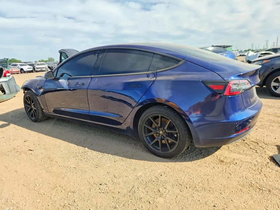 2018 TESLA MODEL 3   