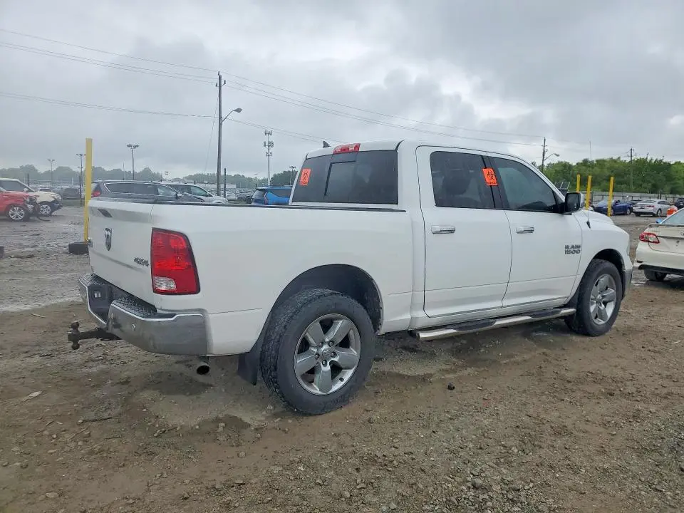 2017 RAM 1500 SLT  