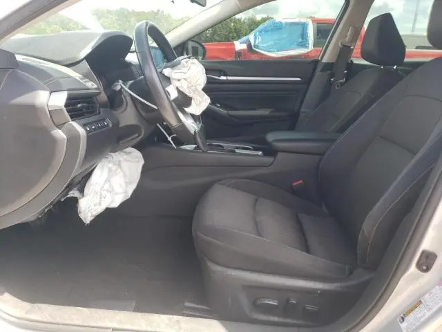 2022 NISSAN ALTIMA SV  