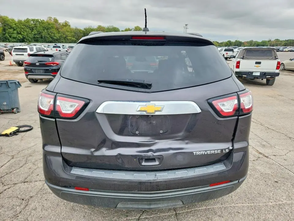 2016 CHEVROLET TRAVERSE LS  