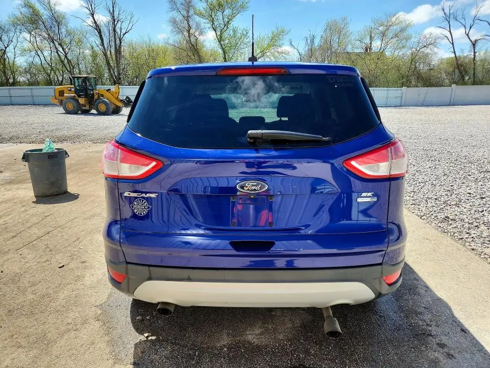 2016 FORD ESCAPE SE  