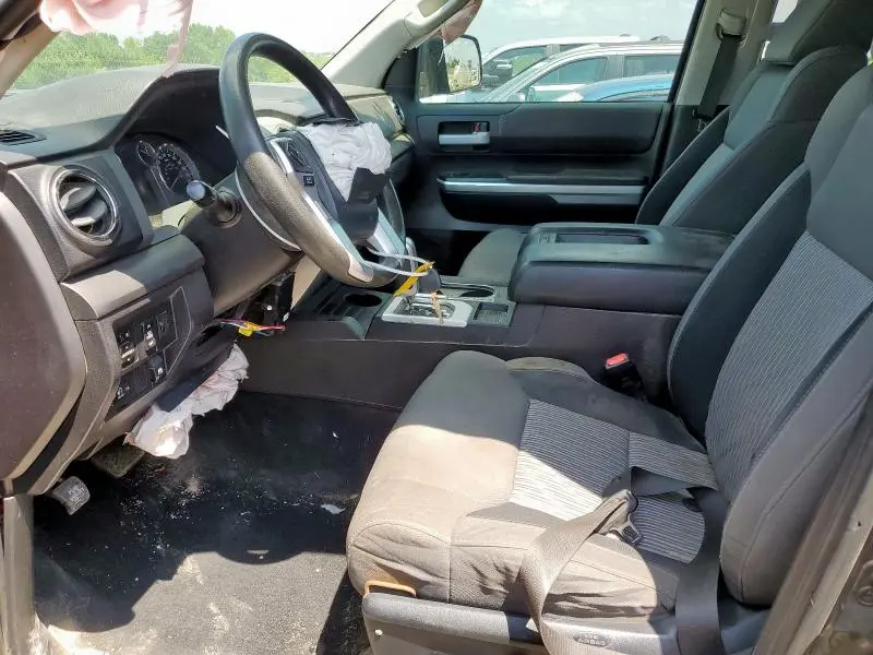 2016 TOYOTA TUNDRA CREWMAX SR5  