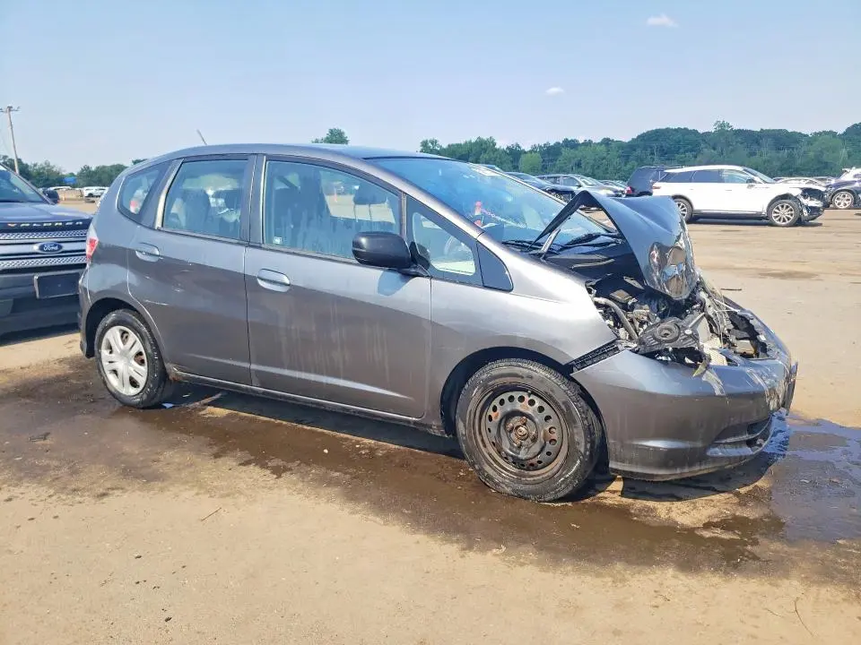 2011 HONDA FIT   