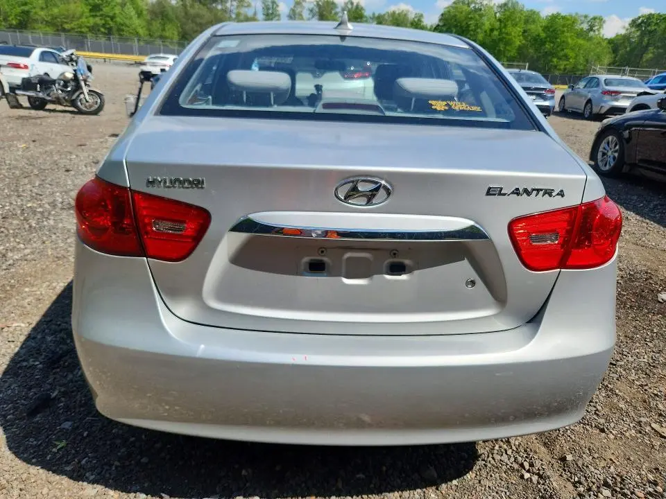 2010 HYUNDAI ELANTRA GLS  