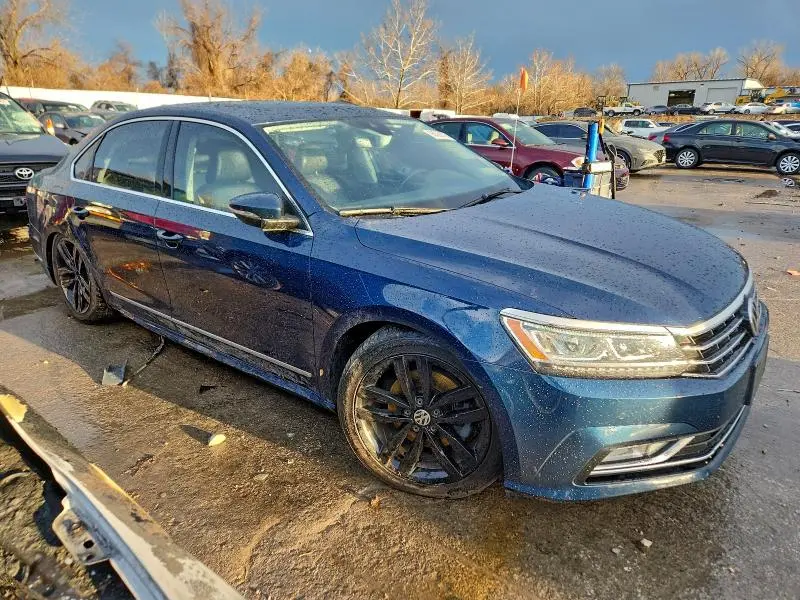 2018 VOLKSWAGEN PASSAT SEL PREMIUM  