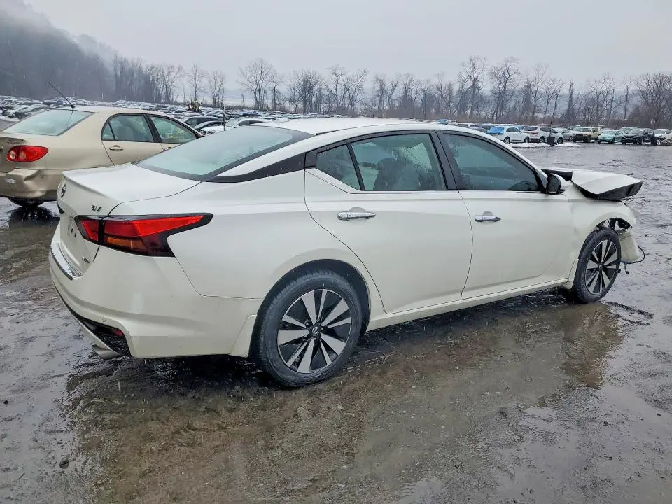 2021 NISSAN ALTIMA 2.5 SV  