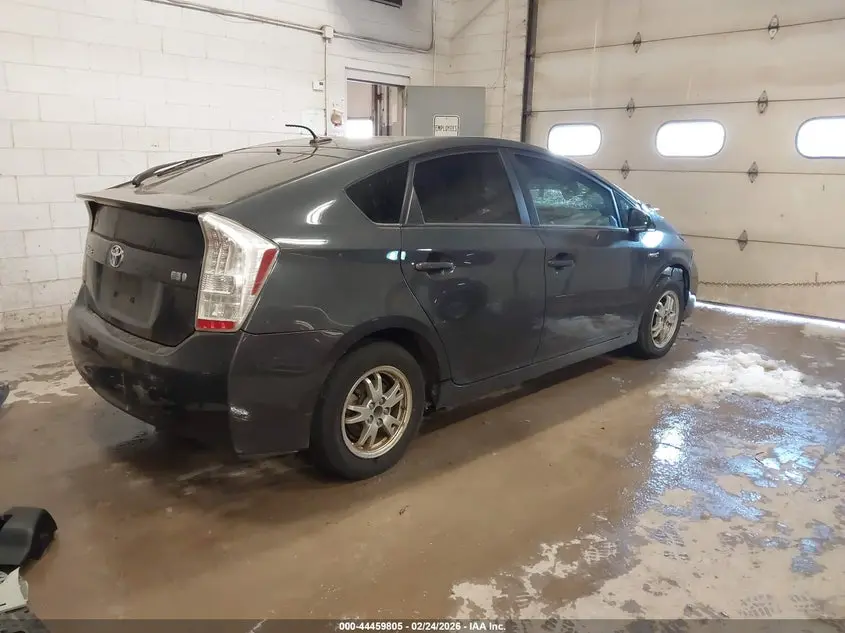 2013 TOYOTA PRIUS THREE