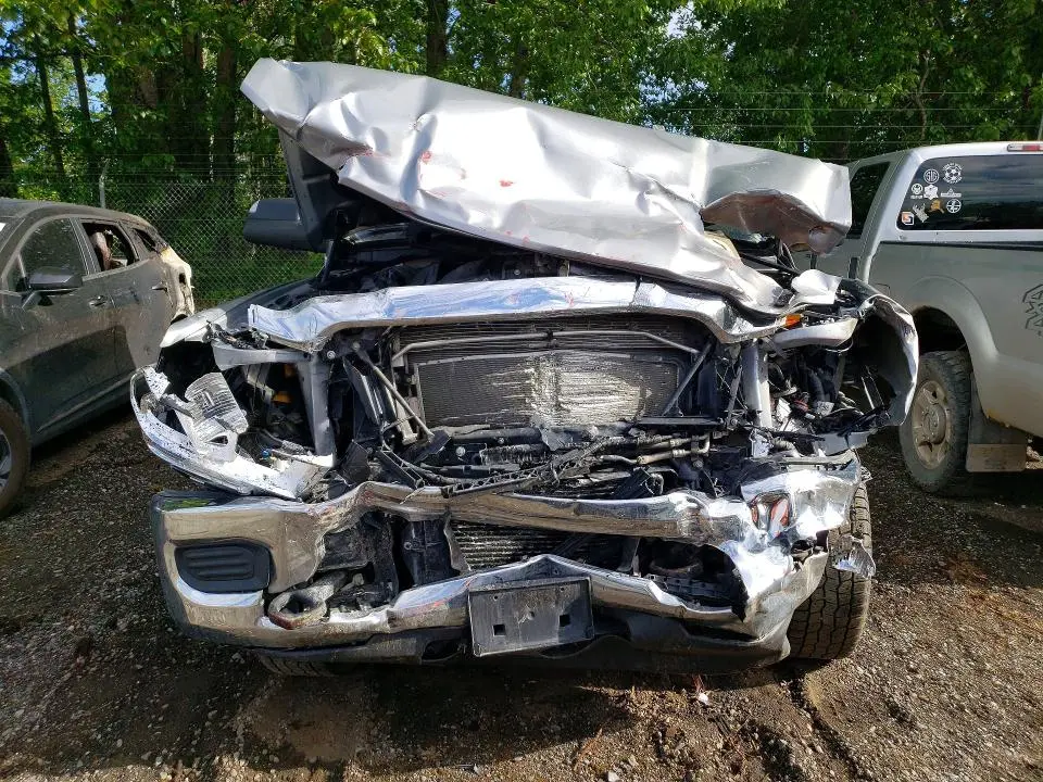 2022 RAM 2500 TRADESMAN  