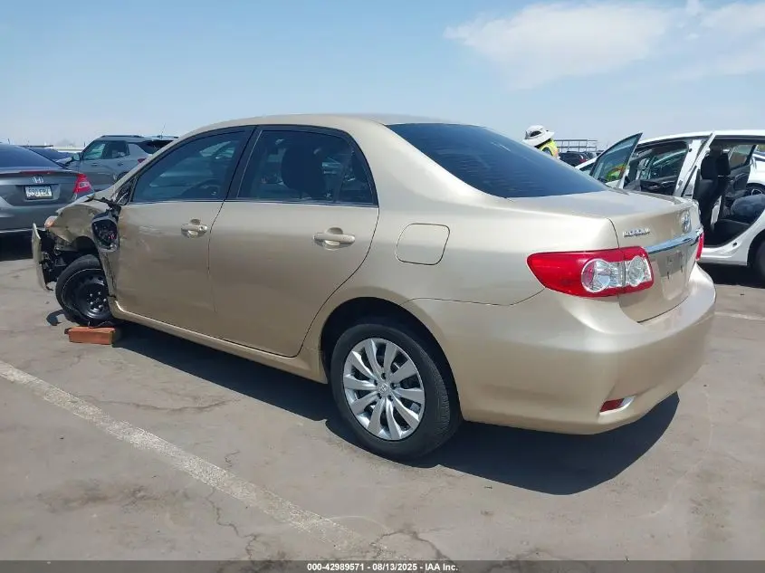 2013 TOYOTA COROLLA LE