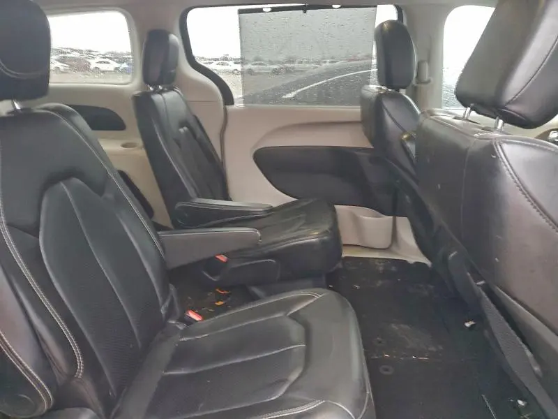 2020 CHRYSLER VOYAGER LXI  