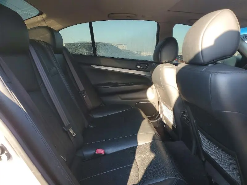 2013 INFINITI G37   