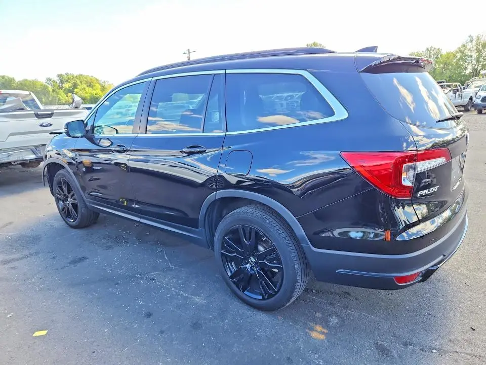 2022 HONDA PILOT SE  