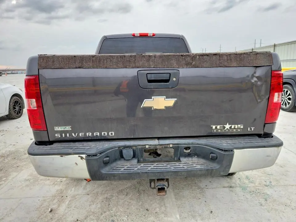 2011 CHEVROLET SILVERADO C1500 LT  