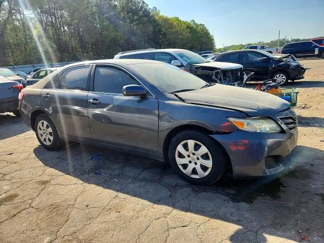 2011 TOYOTA CAMRY LE  