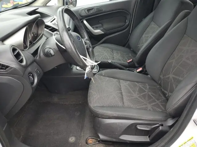2013 FORD FIESTA SE  