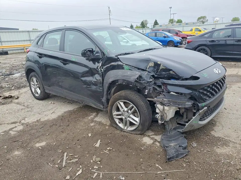 2022 HYUNDAI KONA SE  